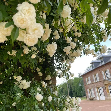 בית נופש Domaine Des Loches **** Mazerny