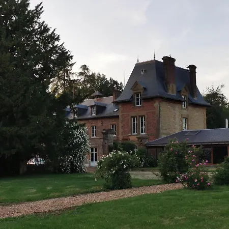 בית נופש Domaine Des Loches **** *